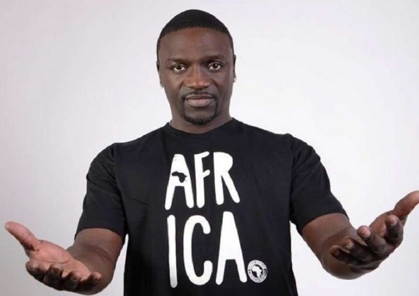 O Akon decidiu criar sua própria criptomoeda, e o nome não poderia ser outro: Akoin